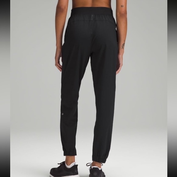 Lululemon License to Train High-Rise Pant - Picture 10 of 12